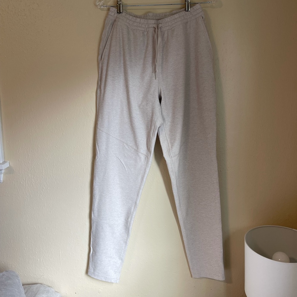 Outdoor voices Sunday sweatpant in oatmeal size small